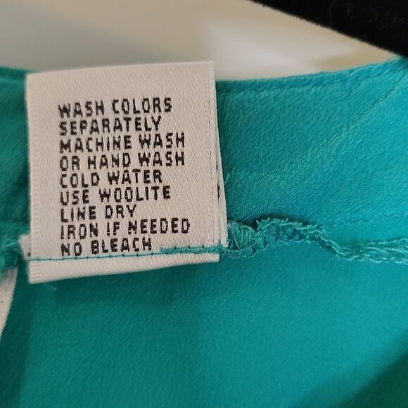 Restless Clothiers Silk Tank Green Size M - Picture 5 of 8